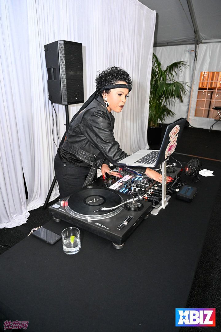 ��ɼ������չANME����ӭ�ɶ� (57)