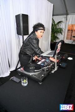 ��ɼ������չANME����ӭ�ɶ� (57)