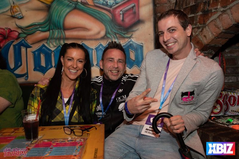 XBIZ ������Ȥ�佱�񣺼�β�ƻ� (2)