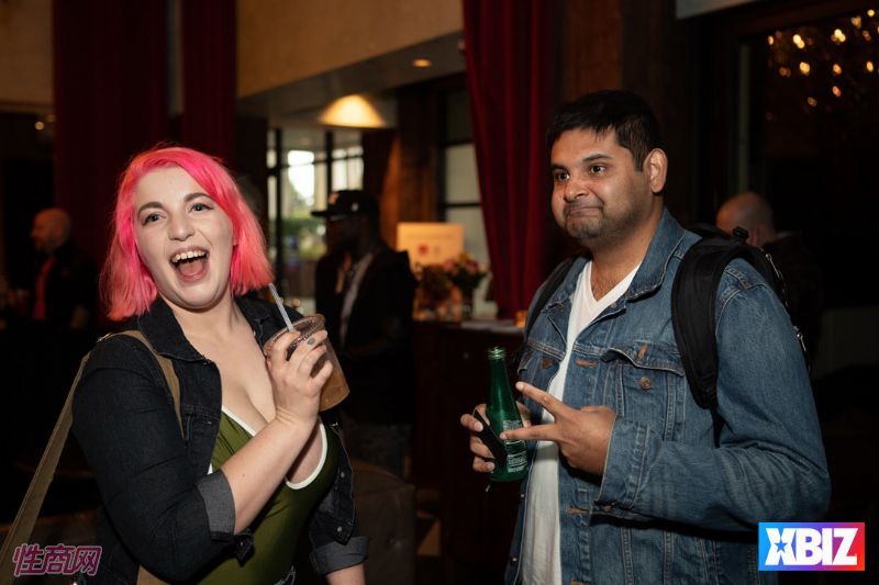 ������Ȥ�佱��XBIZ����ҵ�ι� (5)