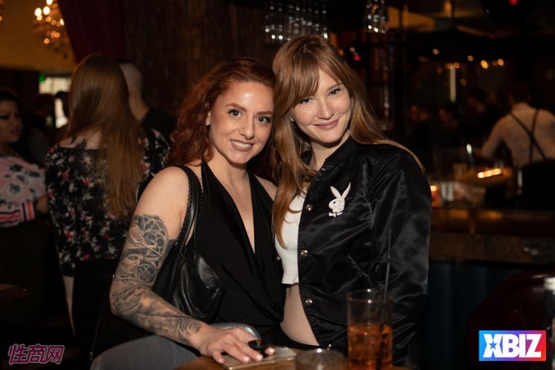 ������Ȥ�佱��XBIZ����ҵ�ι� (23)