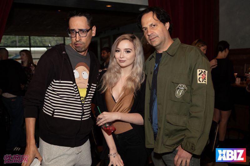 ������Ȥ�佱��XBIZ����ҵ�ι� (25)