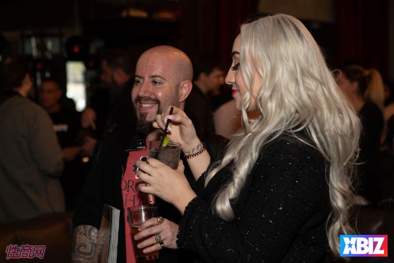 ������Ȥ�佱��XBIZ����ҵ�ι� (28)