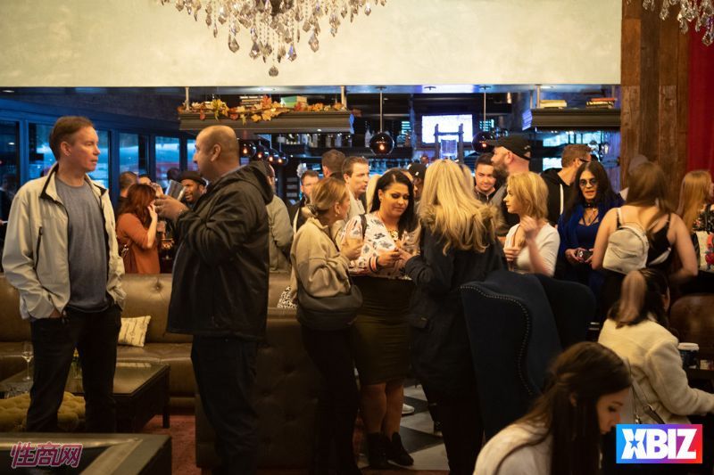 ������Ȥ�佱��XBIZ����ҵ�ι� (29)