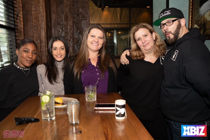 ������Ȥ�佱��XBIZ����ҵ�ι� (48)