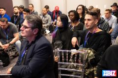 ������Ȥ�佱��XBIZ Show��ר�ҷ��� (16)