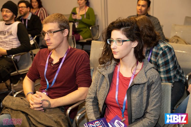 ������Ȥ�佱��XBIZ Show��ר�ҷ��� (33)