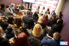 ������Ȥ�佱��XBIZ Show��ר�ҷ��� (41)