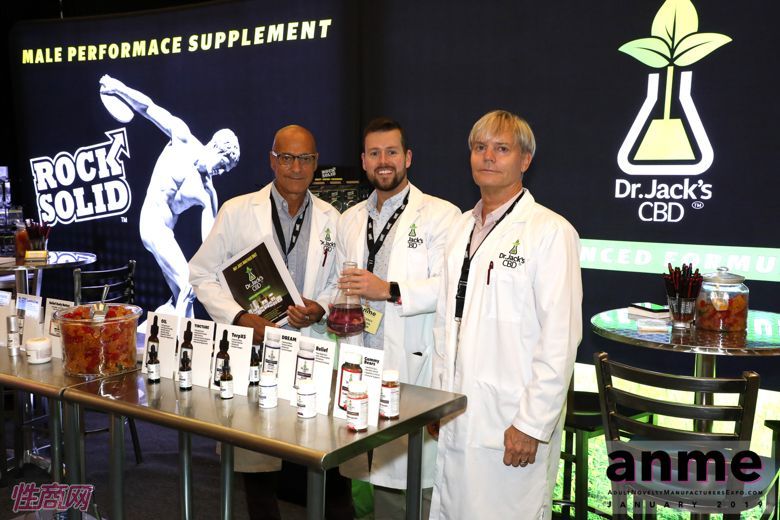 ���Ŵ�׹ӵ�չ��