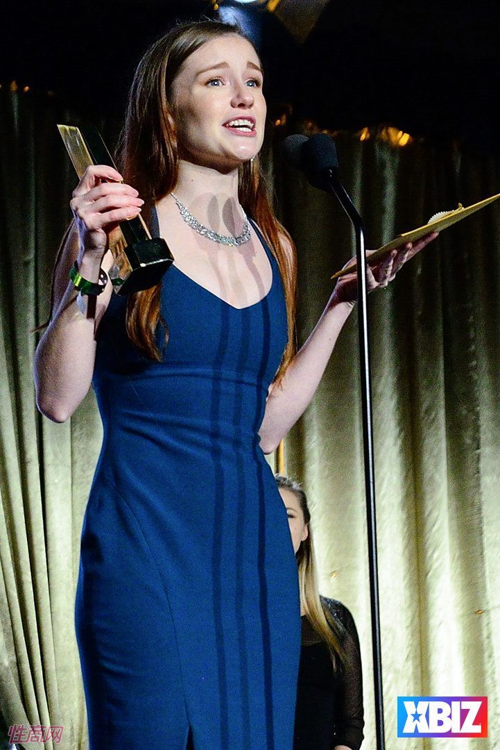 XBIZ������Ȥ�佱���ֳ�ʢ�� (37)