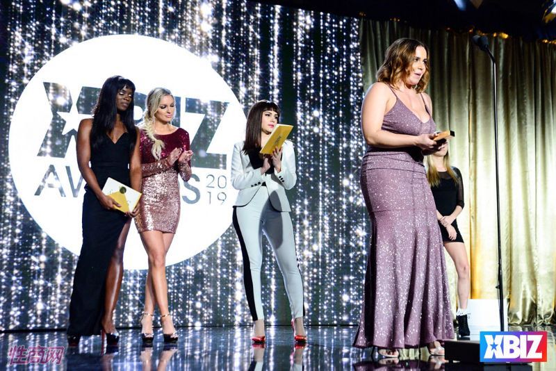 XBIZ������Ȥ�佱���ֳ�ʢ�� (48)