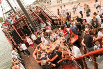 lalexop�α��μ��ɶԾۻ��Ըз���ͼƬ22