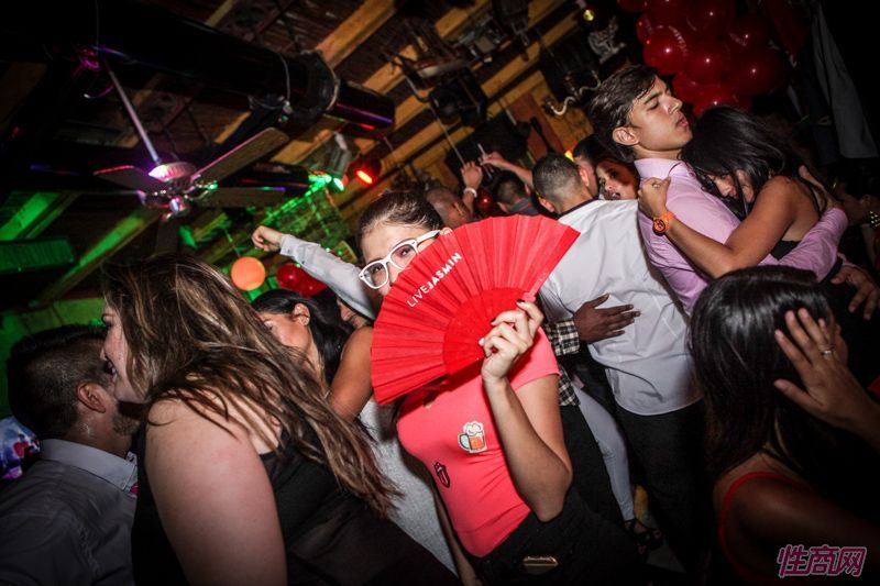 lalexop�α��μ��ɶԾۻ��Ըз���ͼƬ55