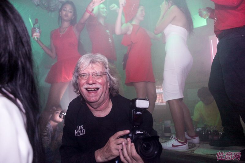 lalexop�α��μ��ɶԾۻ��Ըз���ͼƬ62