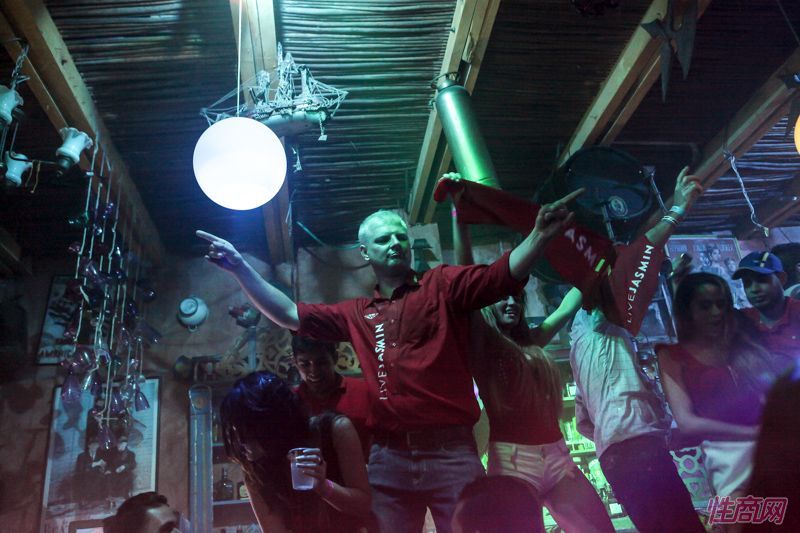 lalexop�α��μ��ɶԾۻ��Ըз���ͼƬ67