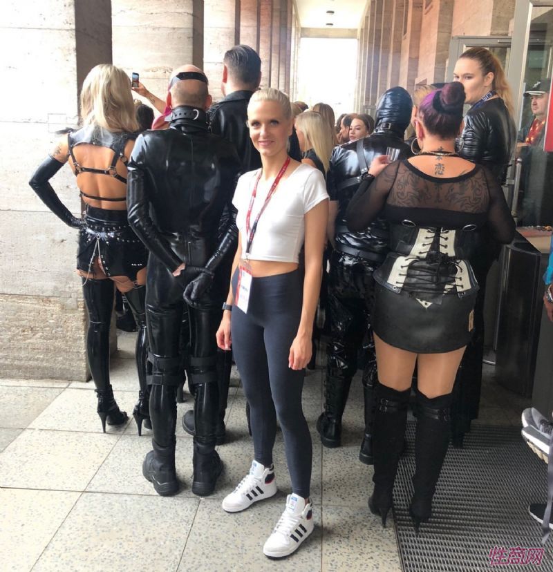 �μӱ���չ�������������