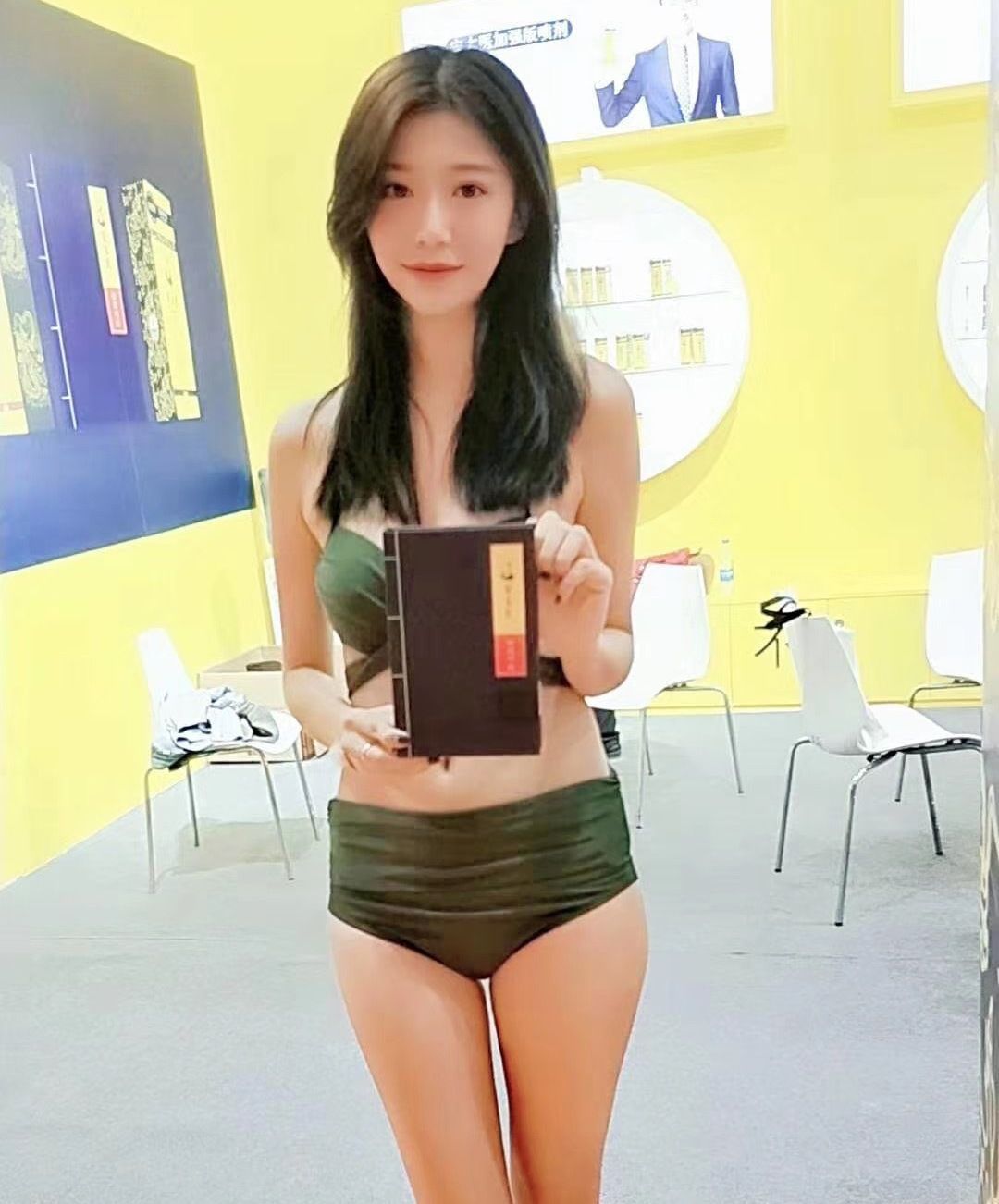 2019广州性文化节图片报道:展销模特图片33