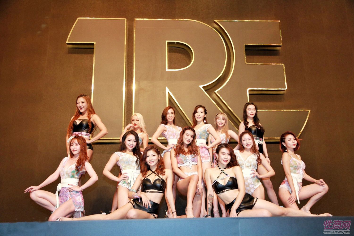 日本著名女优桥本有菜亮相台北成人博览图片30