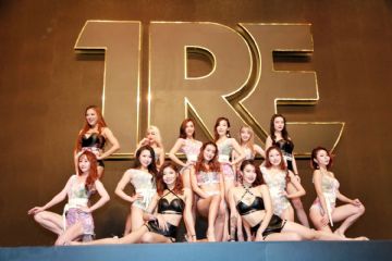 �ձ�����Ů���ű��в�����̨�����˲���ͼƬ30