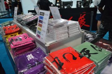 �ձ�����Ů���ű��в�����̨�����˲���ͼƬ31