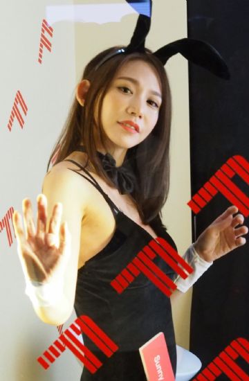 �ձ�����Ů���ű��в�����̨�����˲���ͼƬ47