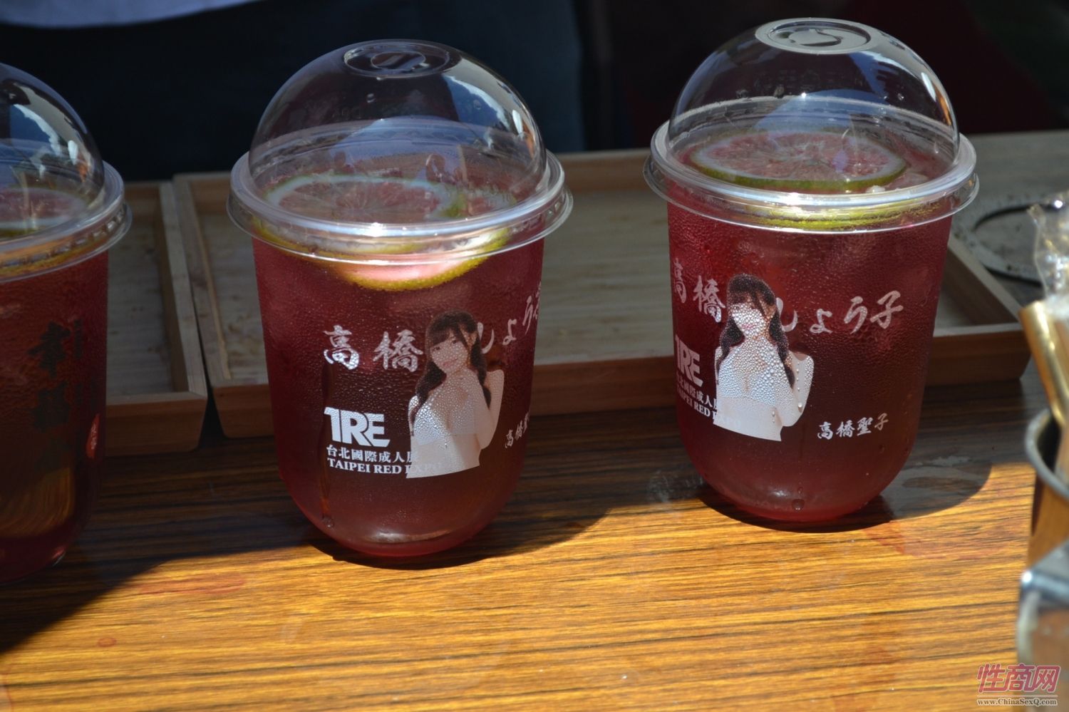 日本著名女优桥本有菜亮相台北成人博览图片53