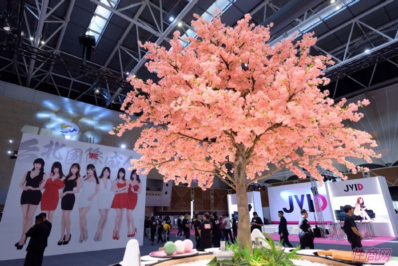 ������˾ӣ����