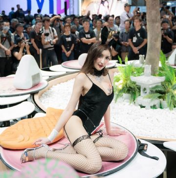 ̨�����˲����Ը�������˾������ɫ�ɲ�ͼƬ21