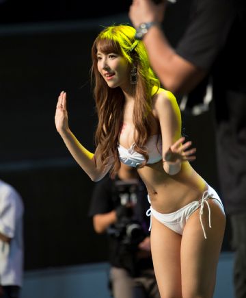 TRĘ�����˲����ж�ǿ������ȥ�ֳ���ͼƬ36