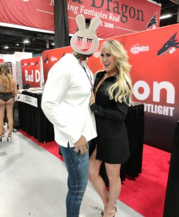 ���˲�ҵ��ע����������eXXXotica����չͼƬ18