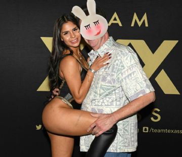 ���˲�ҵ��ע����������eXXXotica����չͼƬ20