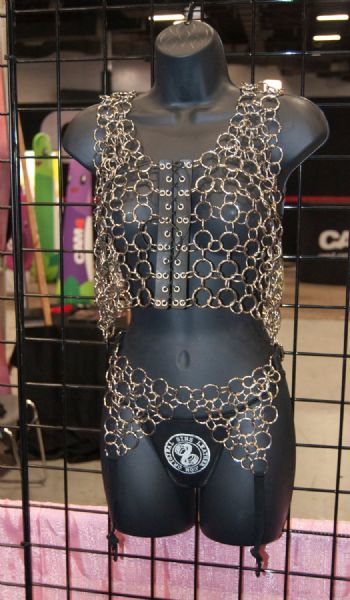 ���˲�ҵ��ע����������eXXXotica����չͼƬ27