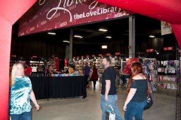 ���˲�ҵ��ע����������eXXXotica����չͼƬ35