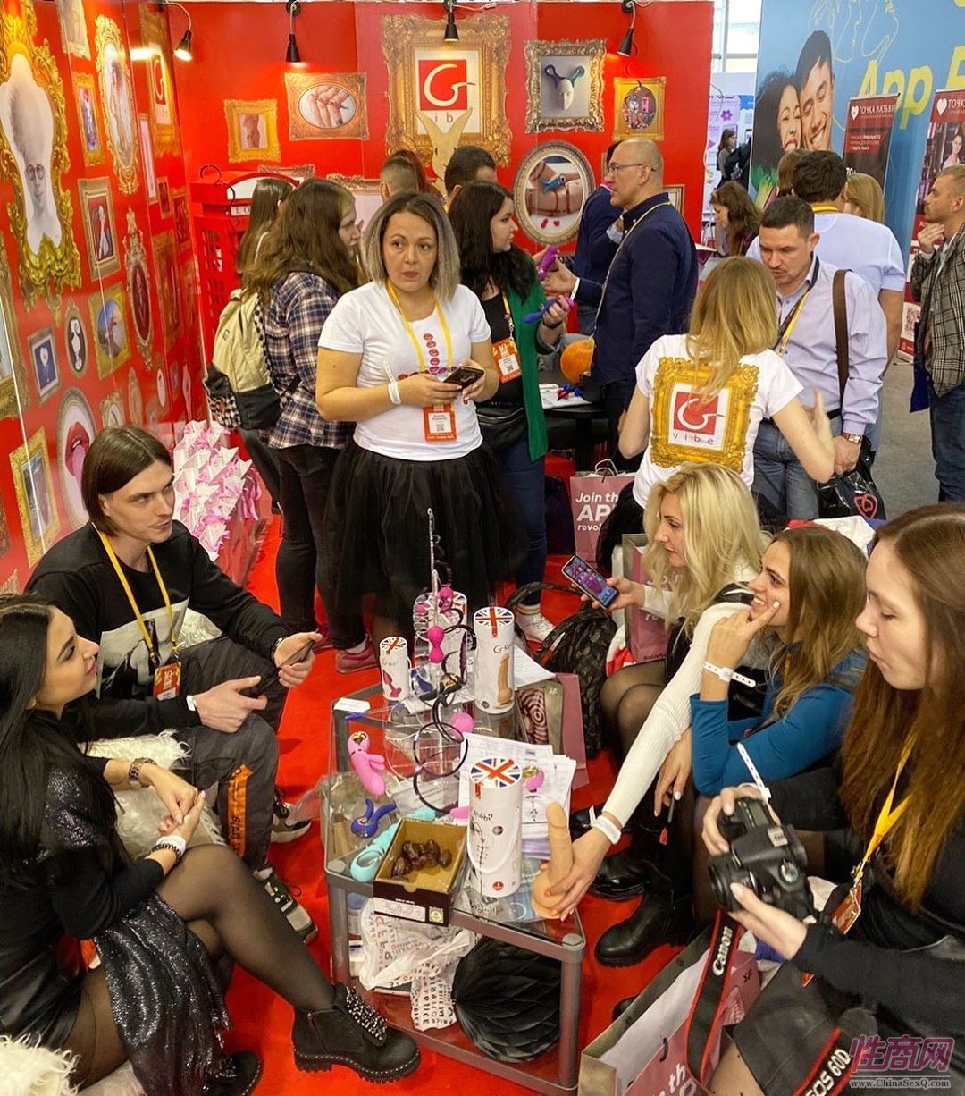 来自全球的商家参加俄罗斯成人展,有很多中国展商图片32