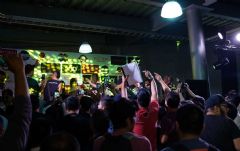 ��̨ǰ�Ĺ���