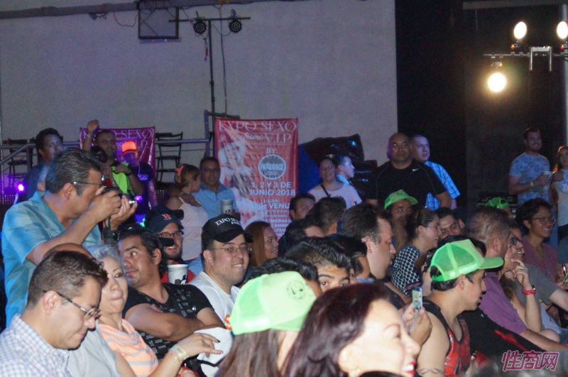 ��̨ǰ�Ĺ��ڱ����ʱ�������