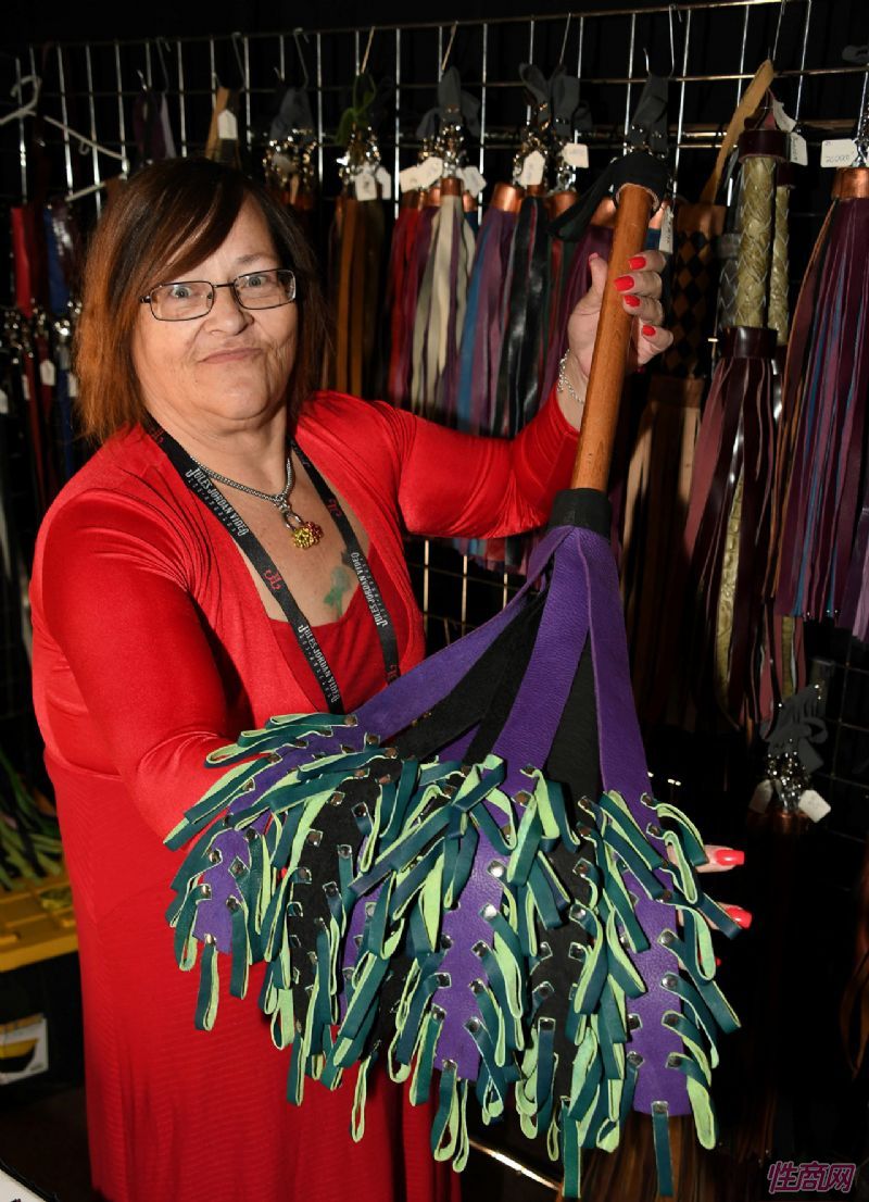 ��˹ά��˹����չAVNShow-��չƷ�� (28)