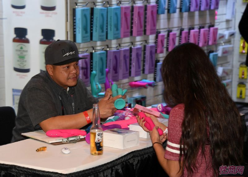 ��˹ά��˹����չAVNShow-��չƷ�� (59)