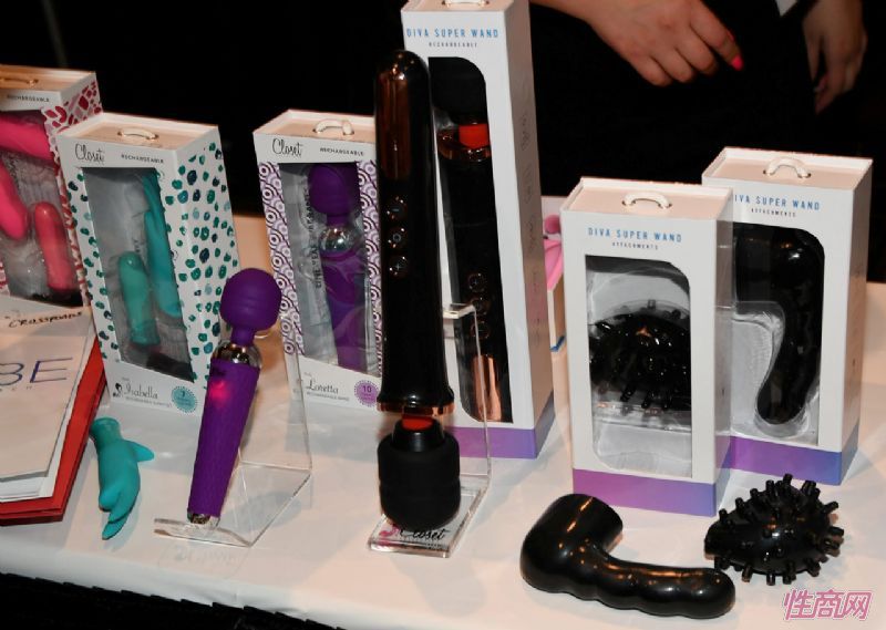 ��˹ά��˹����չAVNShow-��չƷ�� (105)