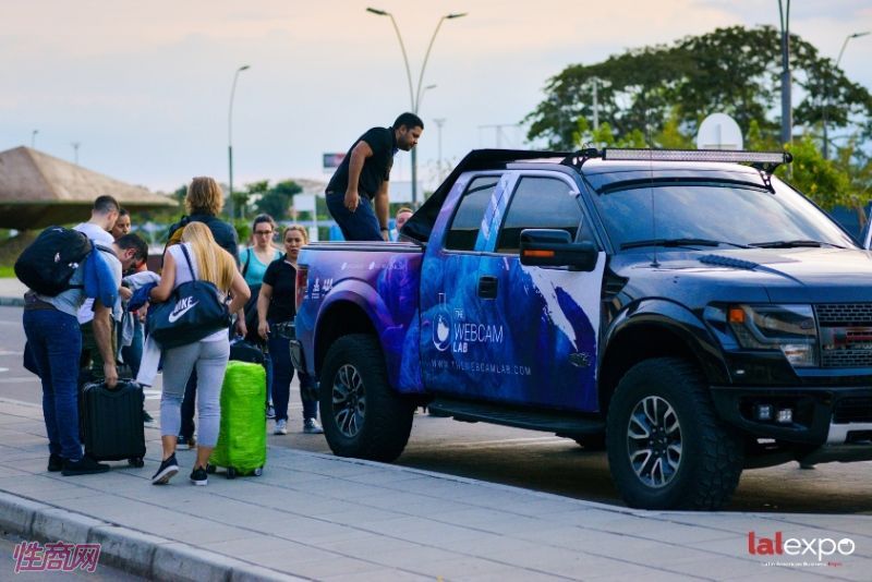 һ��Ӱ�ӹ�˾����ǰ����չ