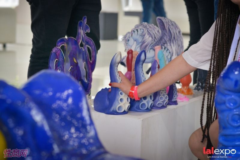 �������㴥�ǵ�Ů������