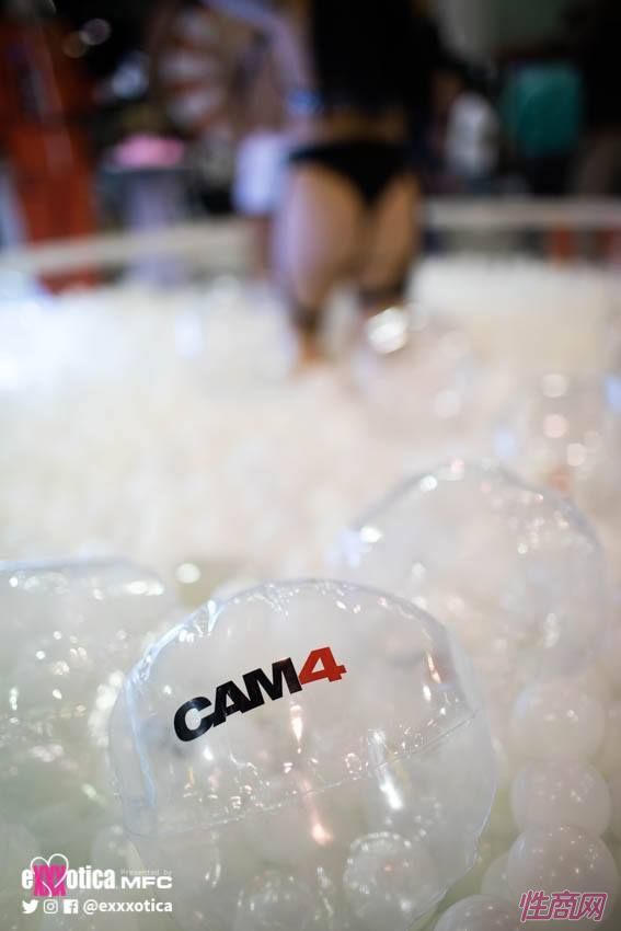 ֥�Ӹ����չexxxotica-����Ӱ�� (14)