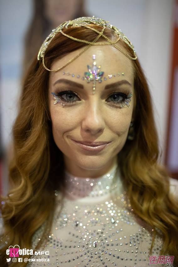 ֥�Ӹ����չexxxotica-����Ӱ�� (1)