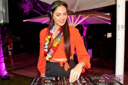 �Ĵ����ǳ���չadultex-�����ɶ� (9)