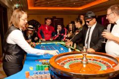 �Ĵ����ǳ���չadultex-չ����Ϸ (2)