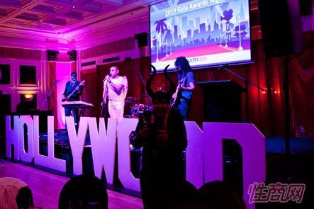 �Ĵ����ǳ���չadultex-չ����Ϸ (11)