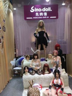 ����չ��