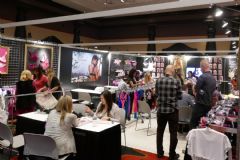 ������Ȥ��Ʒ������չAltitudeShow���ʼ���