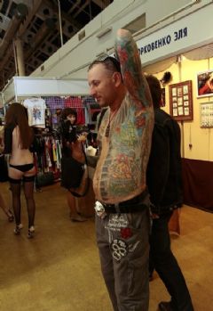 �������