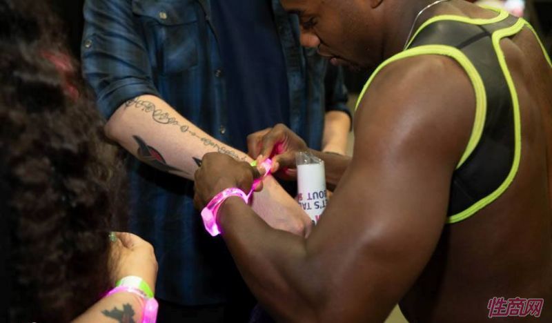 ��Ƶֱ��ƽ̨��¹Exxxotica����չͼƬ18